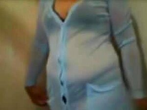 Milf philippine poilue M-bate en cam