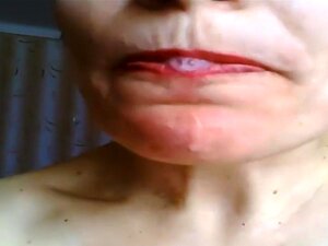 Femme se masturbant en cam,