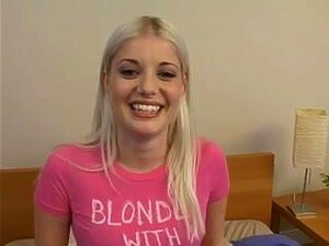 Casting For Porn - Charlotte - Petite blonde grasse majeure mignonne,
