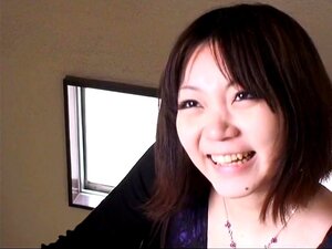 Vidéo innocente de brune asiatique en bas, cette adorable brune