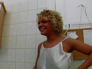 La belle-mère allemande Hawt que j'aimerais baiser se fait asperger