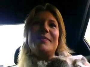 Petit bukkake prend 3 durs