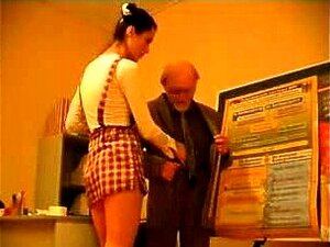 Hentai sexy de ghetto aux gros seins chevauche une princesse