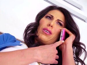 Brazzers - Les MILFs aiment ça, c'est gros - Scène d'indiscrétion