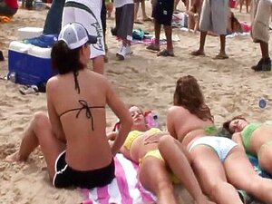 Préparez-vous pour une folle escapade à la plage ! Regardez une