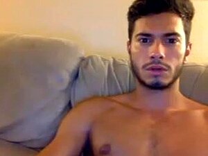 2 beaux garçons italiens avec des culs rebondis, éjaculation sur cam