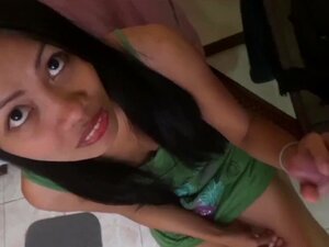 Journal de sexe asiatique - Une nana philippine se fait remplir la