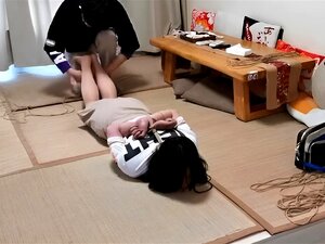 Découvrez le plaisir interdit du bondage chinois avec des beautés