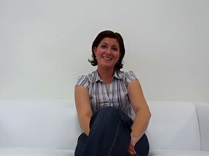 Céleste Martina: Casting Brune Tchèque