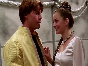 Princesse Lea se fait baiser à trois dans STAR WARS XXX, une parodie