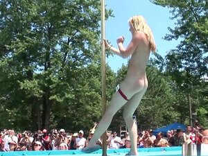 Pornstar exotique dans une partouze incroyable, clip porno rousse,