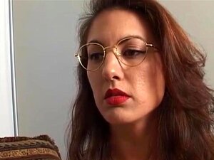 Regarde Naked News - Clip 2 maintenant ! - Cmnf, Fessée, Porno