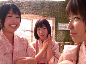 Découvrez le plaisir ultime à la japonaise alors que ces babes