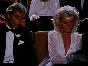 Plongez dans une nuit de plaisir dépravé au Théâtre Kinky.