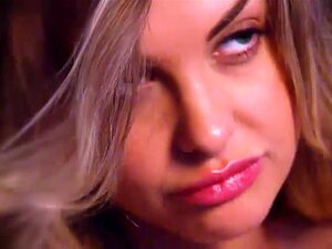 Emily Sears - Nichons, nichons, nichonS !