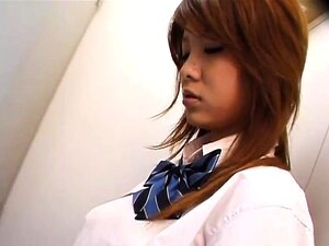 Solo de toilettes par la fraîche Kaori Manaka