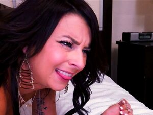 Bombe interracial se fait baiser