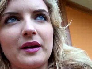 Sexy blonde amateur tchèque ramassée et convaincue de se faire