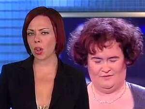 Ce qui est chaud sur Youtube et Twitter Naked News Digital Buzz