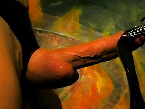 Séance BDSM amateur allemande avec domina et esclaves