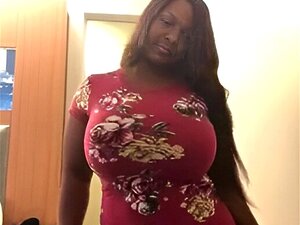 Gros Seins Géants Noirs (deux)
