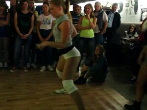 Concours de twerk russe