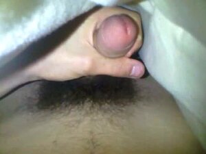 éjaculation en se branlant