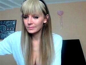 PORNSTARPLATINUM MILF de classe Puma Swede Chatte joue en solo