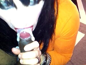 Éjaculation dans la bouche d'une MILF