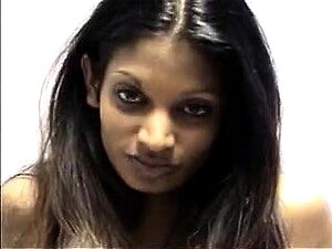 Creampie avec une copine arabe noire