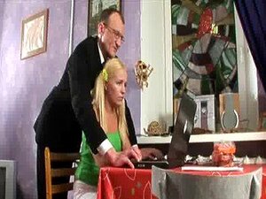 Un couple chaud et excité commence