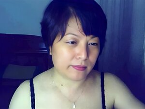 Femme chinoise en webcam. Femme chinoise en webcam softcore sur webcam