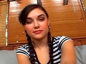 La pornstar fétichiste affrontant une grosse bite, Sasha Grey a fait