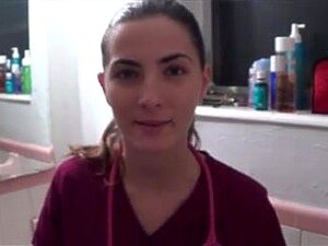 Creampie Infirmière amateur en jeu de rôle et docteur