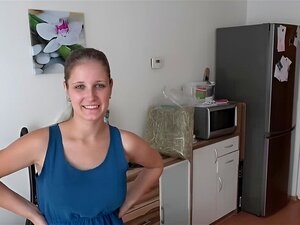 Échange de Femme Tchèque: Partie 1 avec de Gros Seins