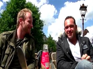 Hooker se fait lécher par un touriste