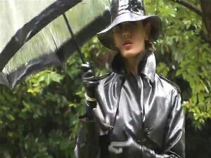 FÉTICHISME DU CAOUTCHOUC,