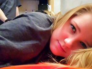 Mon COPAIN me Gifle les fesses puis me baise comme une petite salope