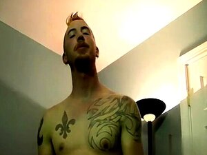 Porno amateur mignon gay Beau gosse Str8 Matt chevauche une grosse