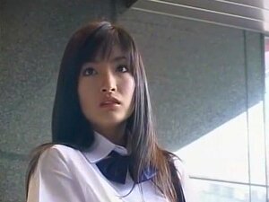 La pute japonaise en chaleur Rei Amami dans un clip JAV incroyable