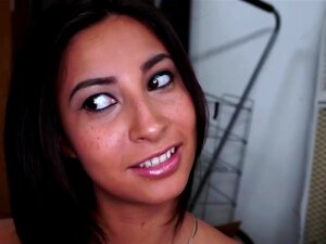 Interview timide de Latina,