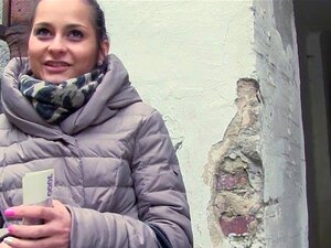 Euro girlnextdoor suce pour du cash