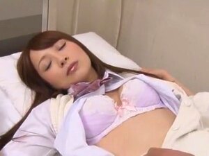 Petite japonaise en chaleur Mana Haruka, Rina Fukada, Maomi Nagasawa