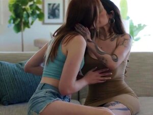 belle-mère, j'aimerais baiser tatoué par sa belle-fille TS (Arabelle