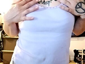 Trentenaire Pawg Strip-Tease