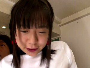 Vidéo de sexe avec éjaculation faciale avec Mari Kobayashi et Mamiru
