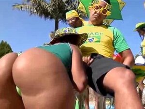 filles brésiliennes à gros seins sont chaudes