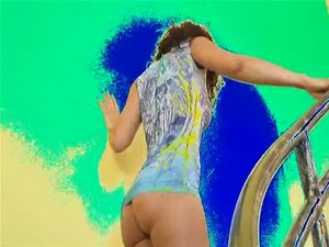 Ricki White DP par deux hommes blancs