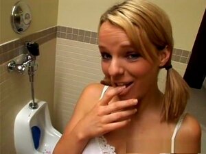 La pornstar fabuleuse Cosette Angelique en déglutition exotique, film