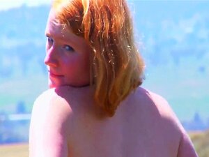 VRAIE ROUSSE ISADORA PINK SEINS POILUS BUISSON ROUGE PÂLE PEAU 3